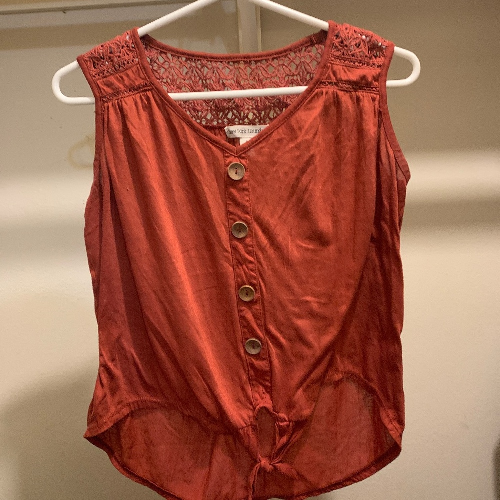 Blouse burgundy red top/shirt with buttons